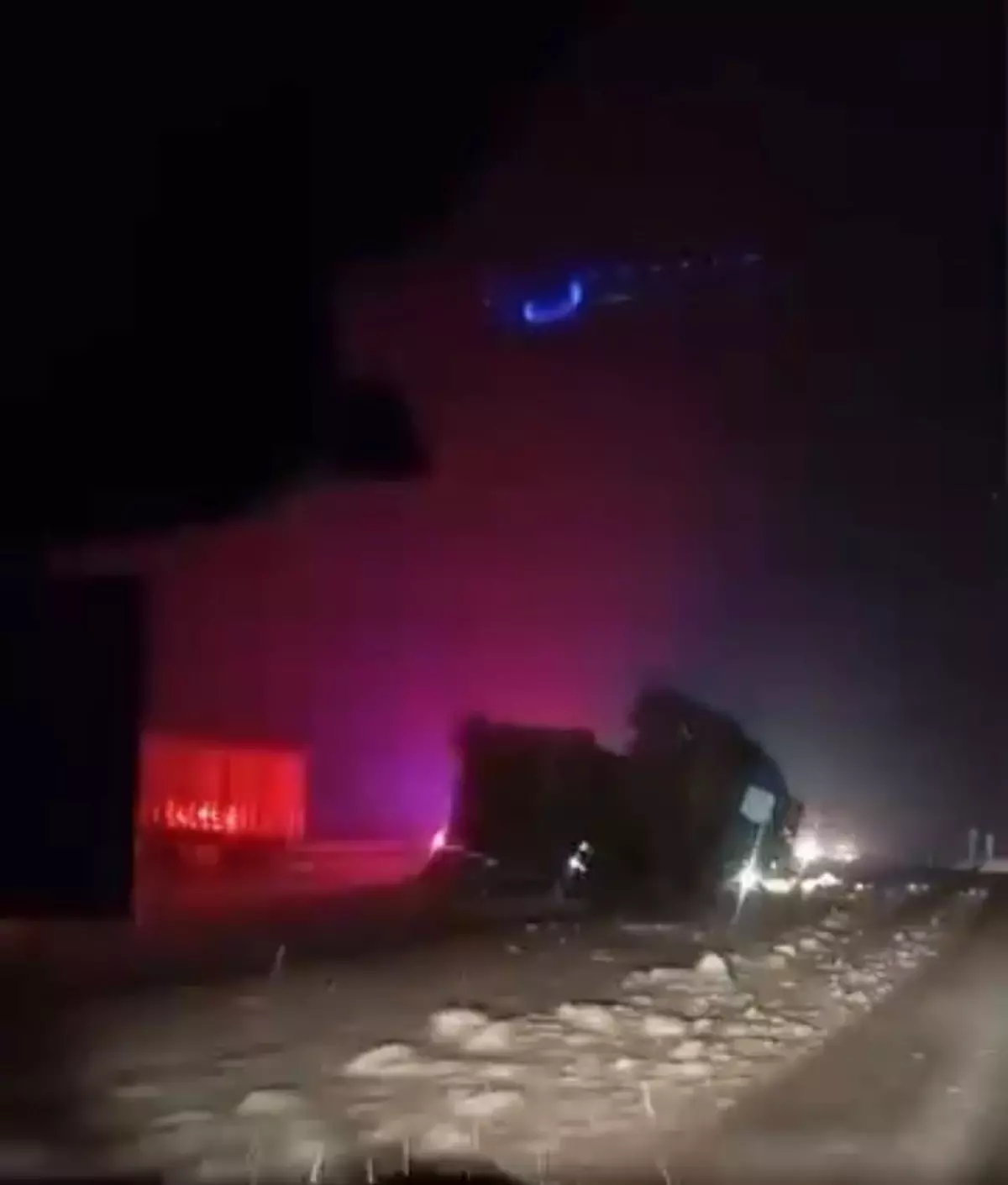 Kangal'da Kaza: 1 Kişi Hayatını Kaybetti, 5 Kişi Yaralandı