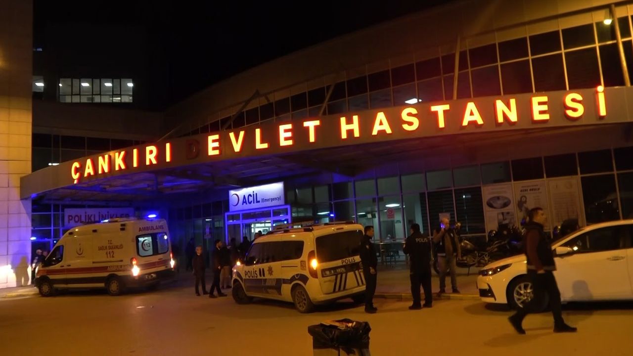 Kurşunlu'da trafik kazasında bir bebek ve üç kişi yaralandı.