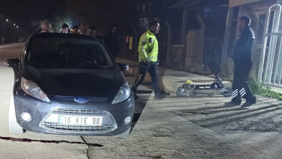 Bursa'da kaza: Skuter sürücüsü ciddi şekilde yaralandı.