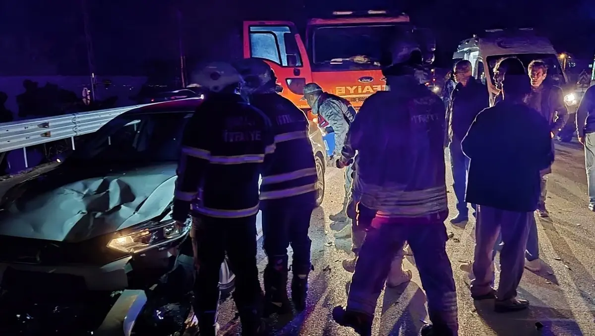 Kırıkhan'da Kaza: 4 Kişi Yaralandı