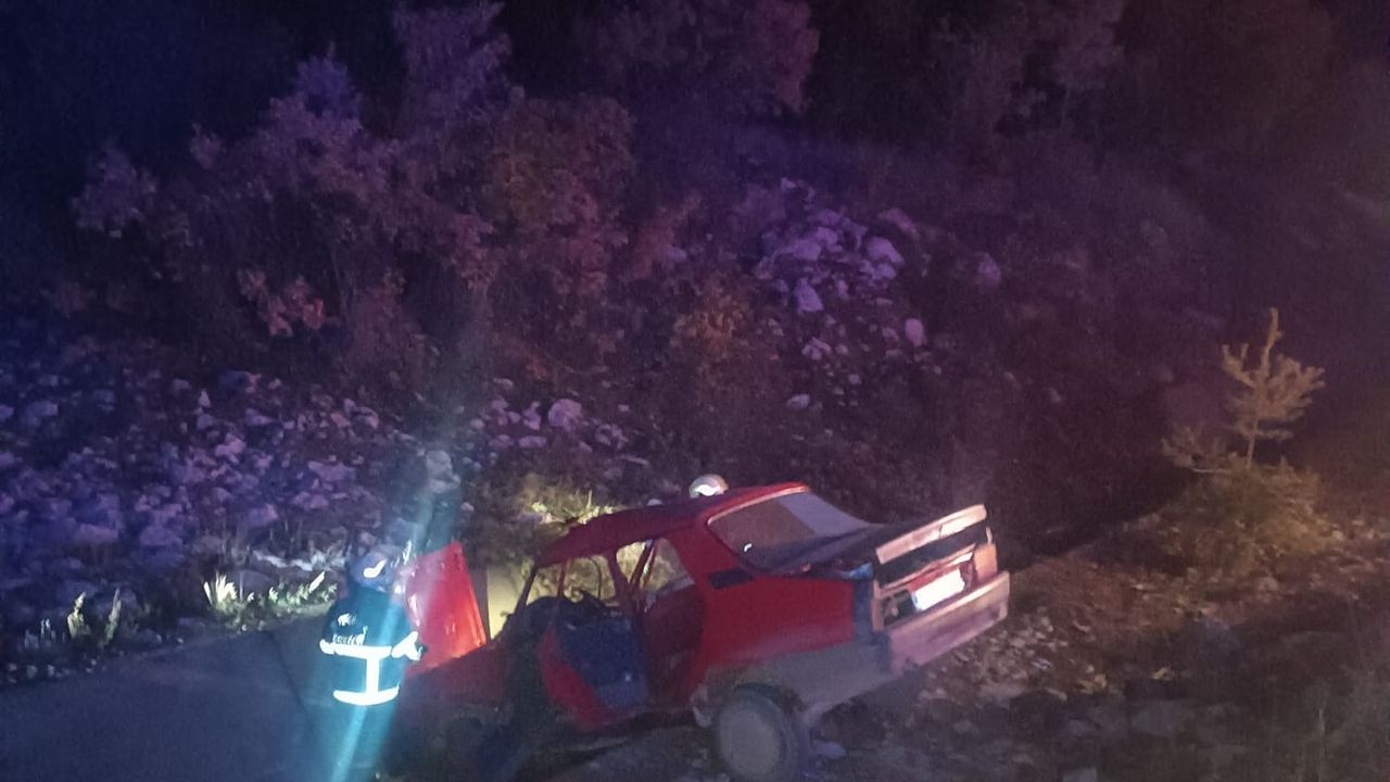 Boyabat’ta trafik kazasında ağır yaralanan sürücü hayatını kaybetti.