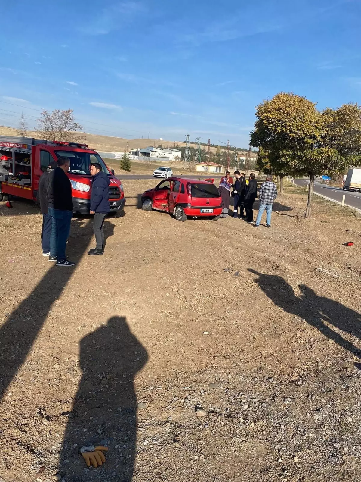 Çankırı'da trafik kazasında bir kişi hayatını kaybetti, dört kişi yaralandı.