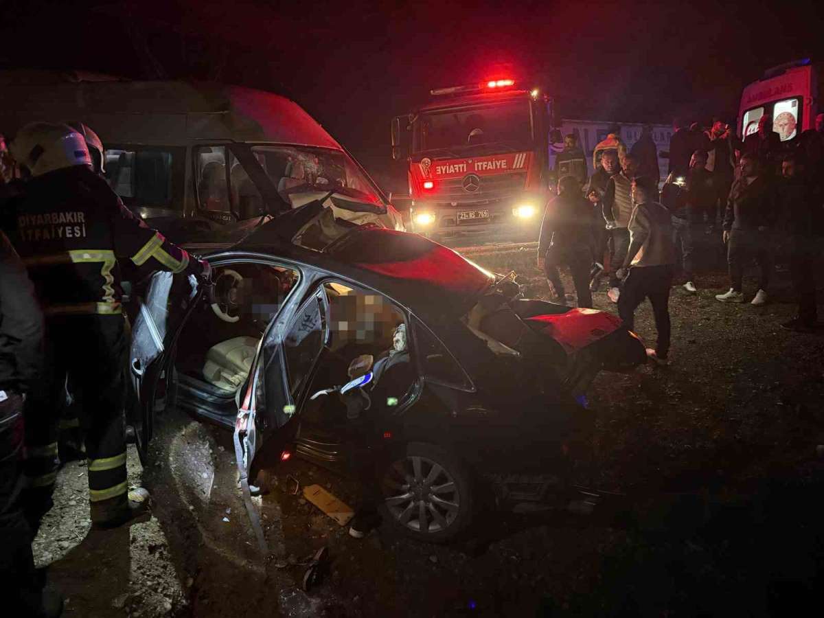 Bismil'de zincirleme trafik kazasında ölü ve yaralılar var.