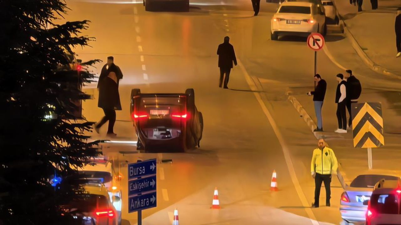Bursa'da aracın devrilmesi sonucu kaza oldu.