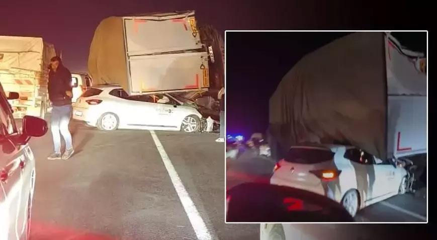 Diyarbakır'da peş peşe meydana gelen trafik kazasında 3 kişi hayatını kaybetti, 7 kişi yaralandı.
