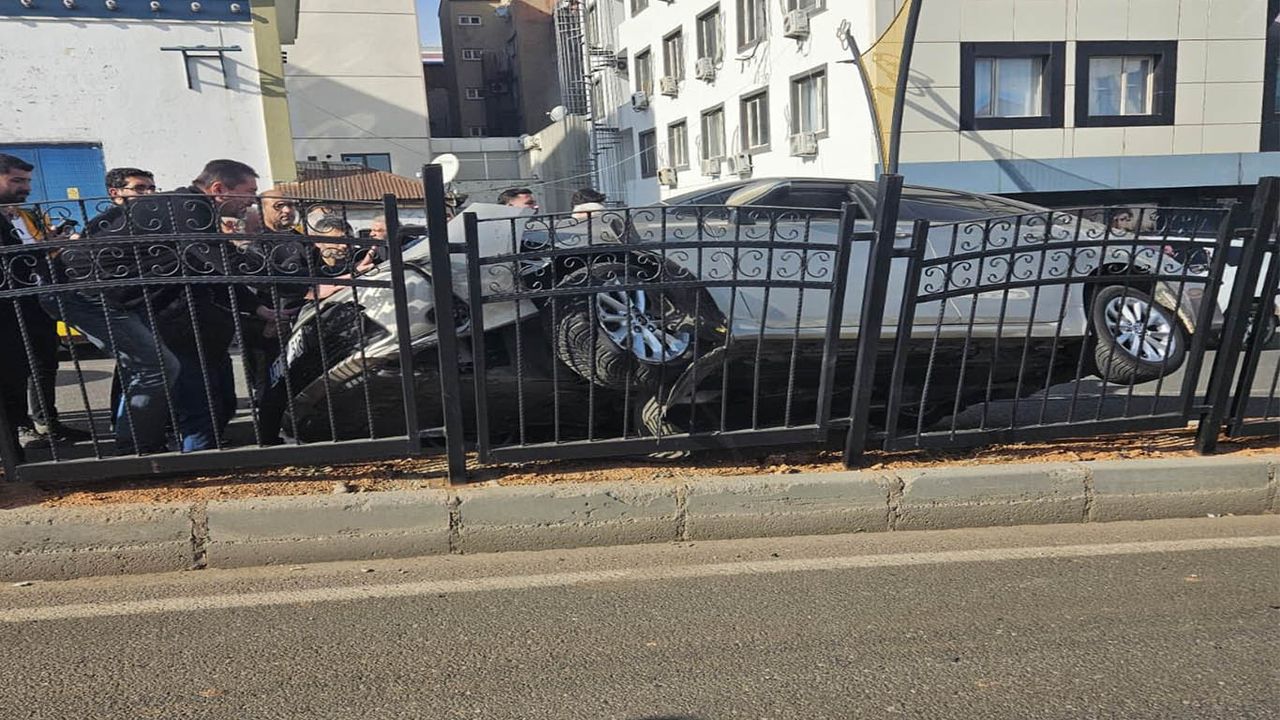Bingöl'de maddi zararlı trafik kazası