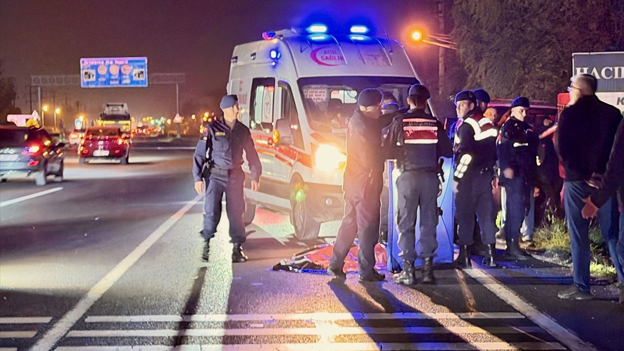 Düzce'de panelvanın çarptığı yayadan bir kişi hayatını kaybetti.