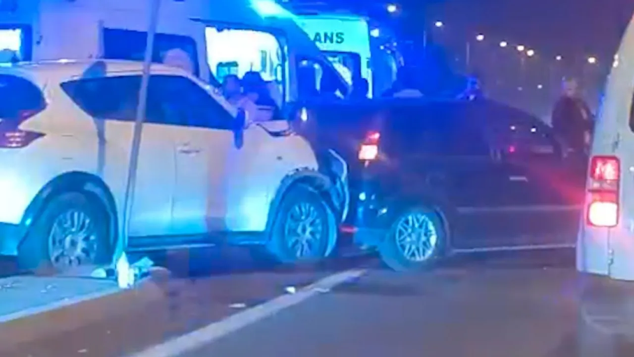 Hulusi Akar Bulvarında kaza: 2 çocuk dahil 5 yaralı