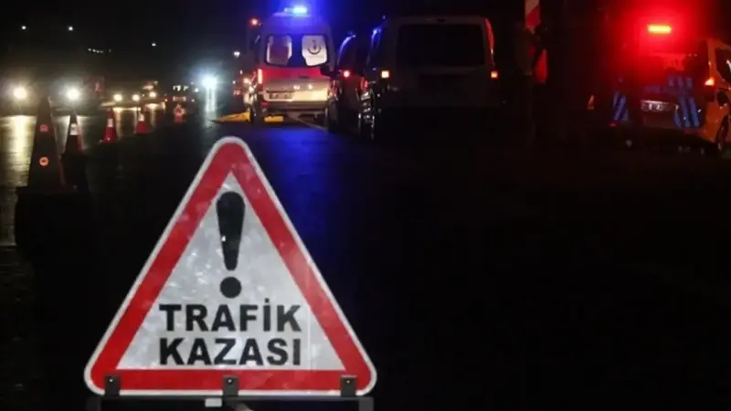 Şanlıurfa'da kaza: 1 kişi hayatını kaybetti, 7 kişi yaralandı.