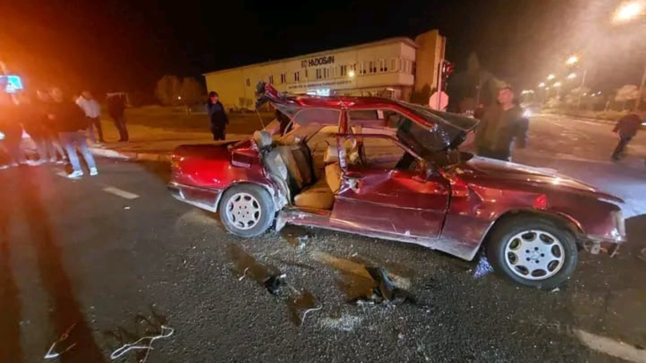 Nevşehir'de 2 kişi hayatını kaybetti, araç sürücüsü göz altına alındı.