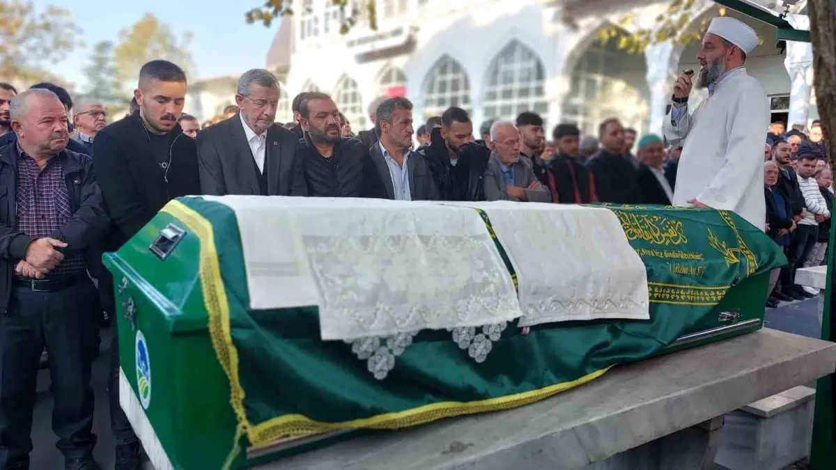 Akyazı'da trafik kazasında 36 yaşındaki genç yaşamını yitirdi.