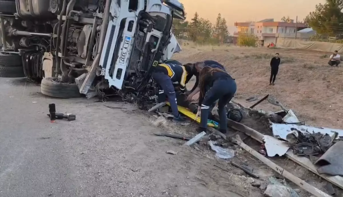 Kızıltepe'de 16 Yaşındaki Genç Trafik Kazasında Hayatını Kaybetti