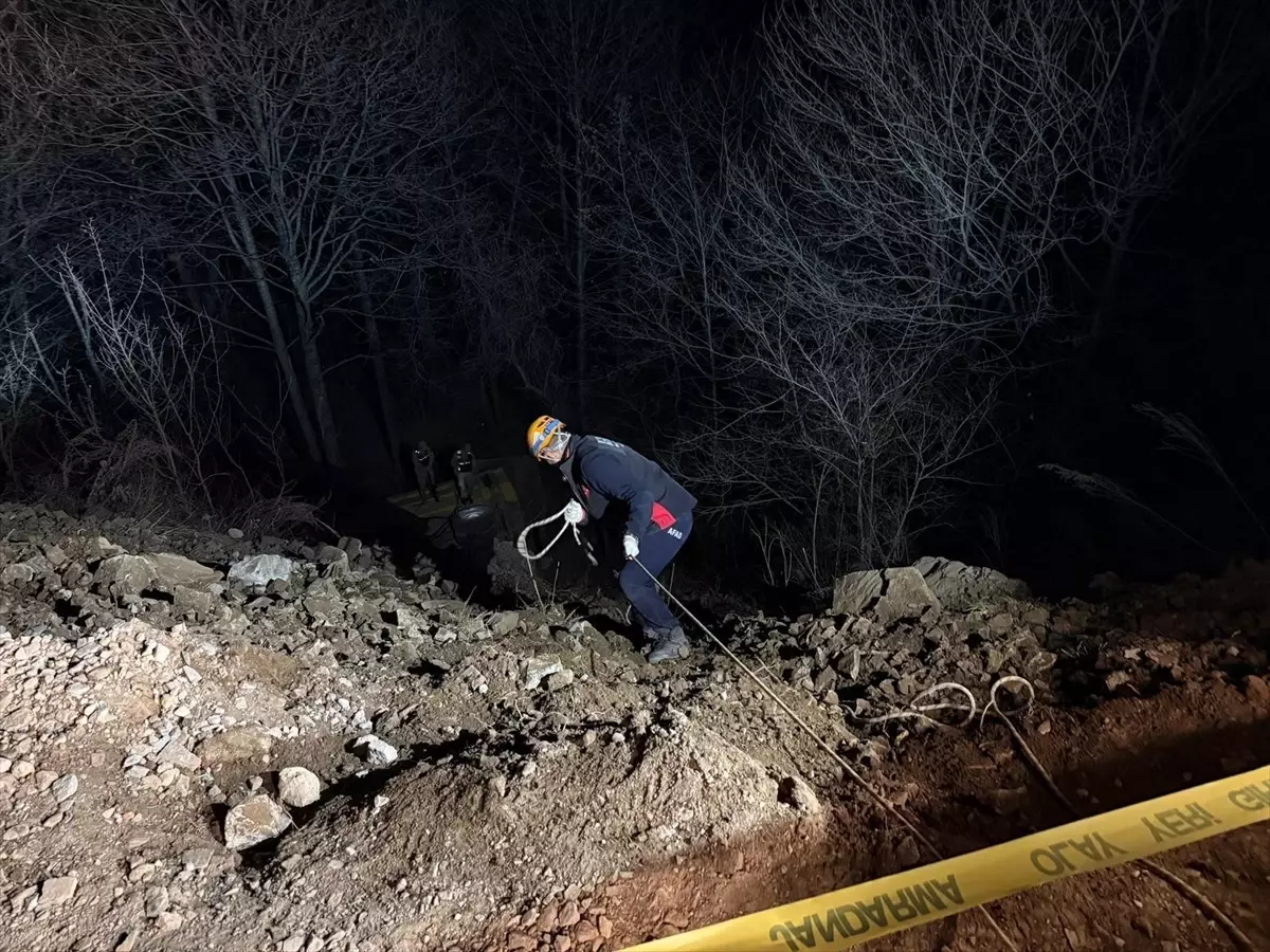 Posof'ta Kaza Sonucu Sürücü Hayatını Kaybetti