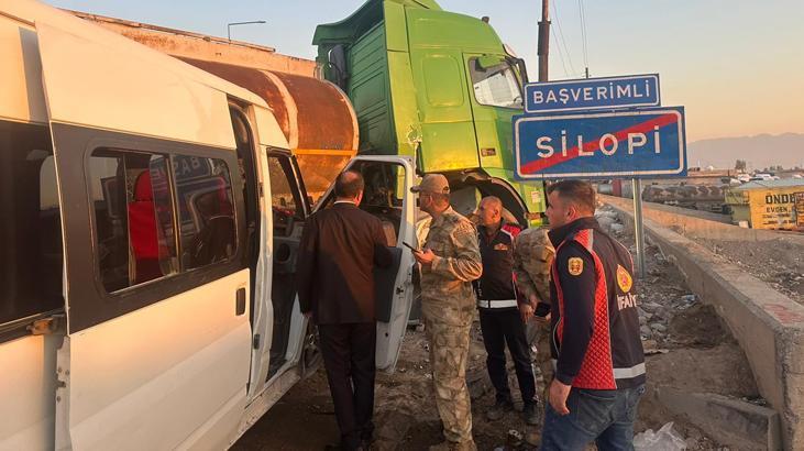 Tanker ve öğrenci servisi kaza yaptı: 14 kişi yaralandı