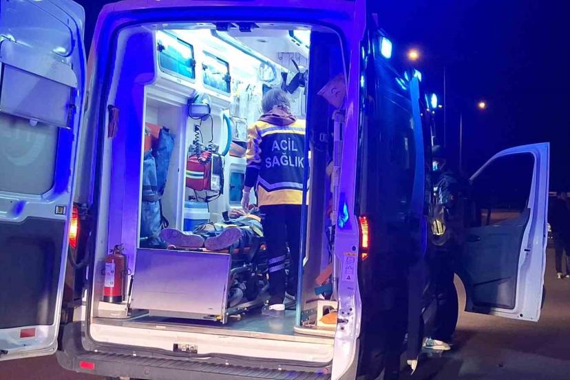 Çorum'da meydana gelen motosiklet kazasında 2 kişi yaralandı.