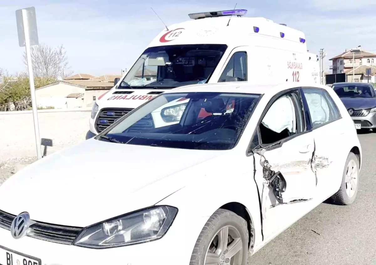 Aksaray'da Yaralı Var: Trafik Olayı
