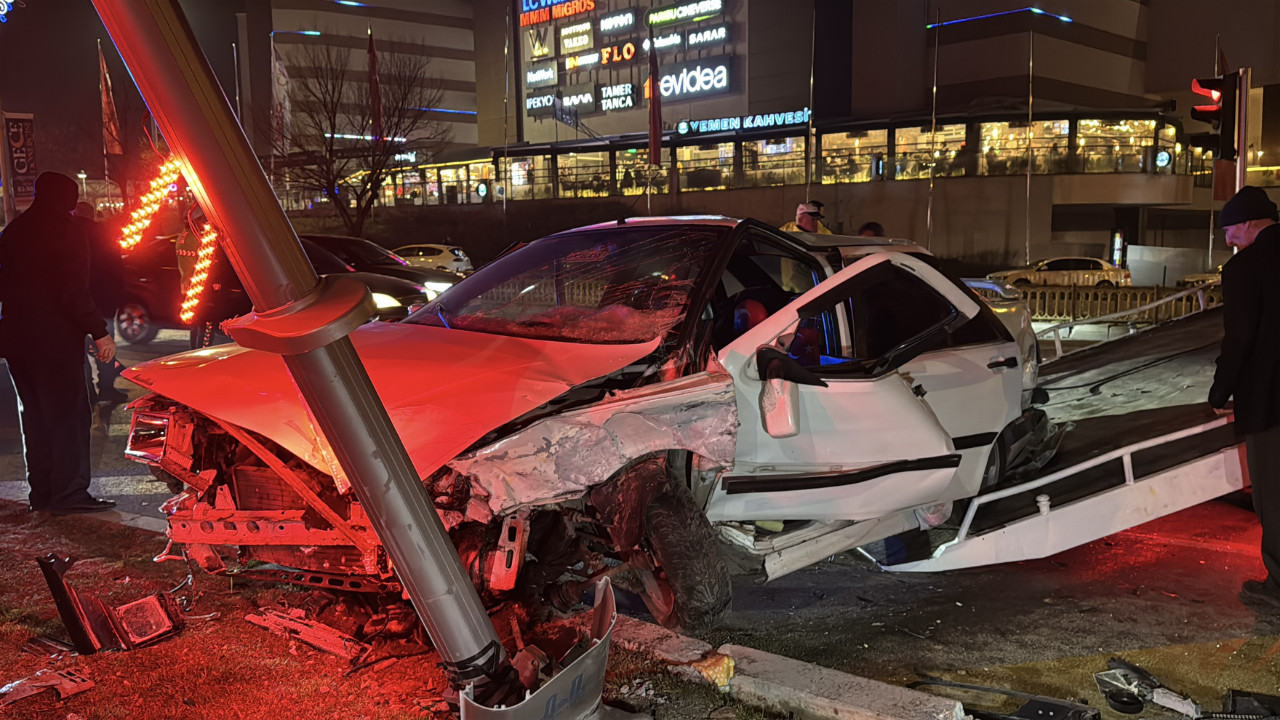 Dur ihtarı dikkate alınmadı, 3 kişi yaralandı.