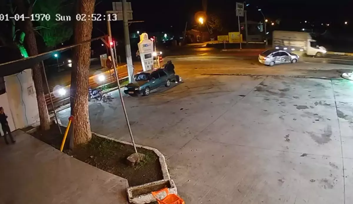 Aydın'da Trafik Kazasında 1 Kişi Hayatını Kaybetti, 2 Kişi Yaralandı.