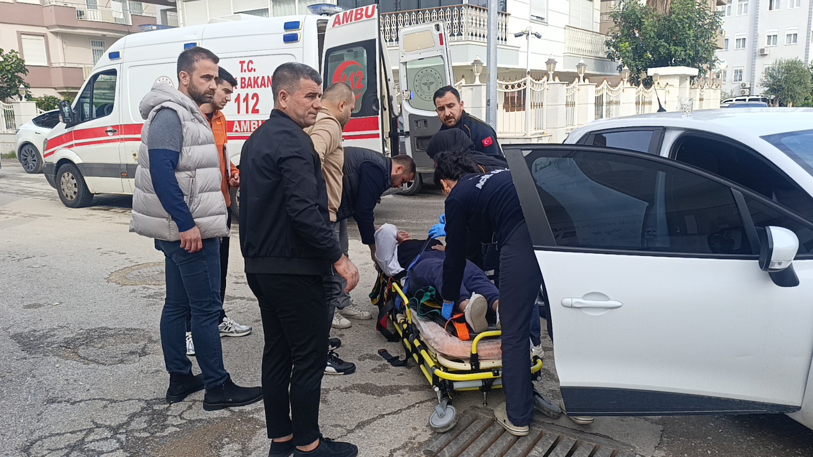 Kazada iki araç çarpıştı ve bir kişi yaralandı.