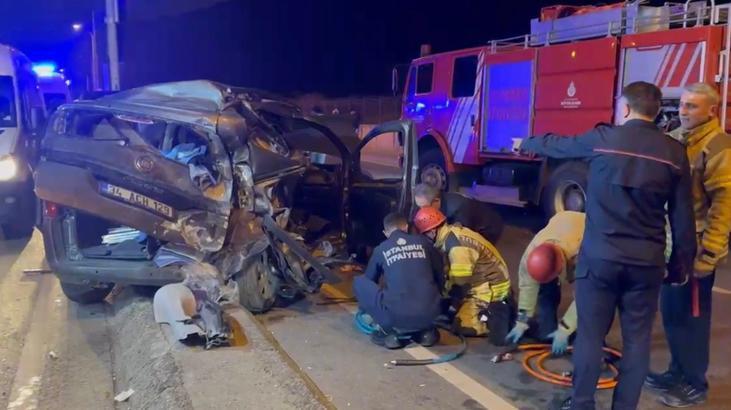 Maltepe'de ardışık araç çarpışması: 4 kişi yaralandı