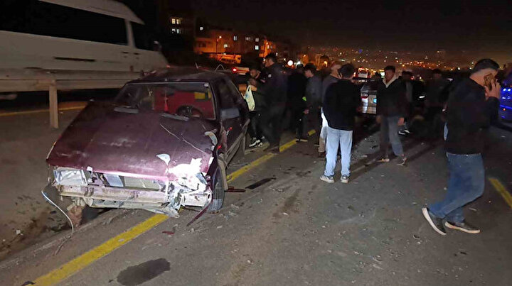 Şanlıurfa'da ardışık trafik kazasında 5 kişi yaralandı.