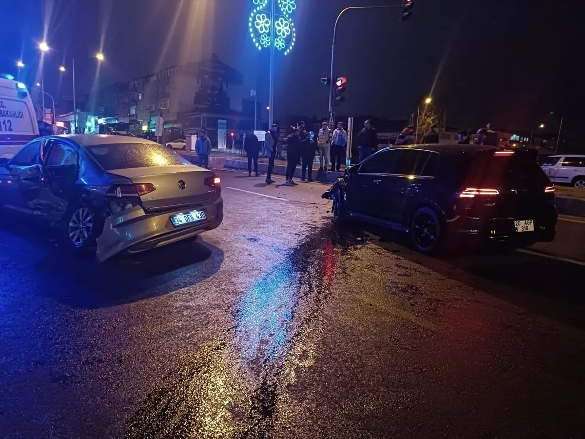 Erzurum'da trafik kazası: 1 kişi hayatını kaybetti, 6 kişi yaralandı.