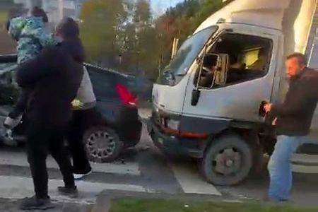 Kapaklı'da Zincirleme Kaza: 1 Kişi Yaralandı.