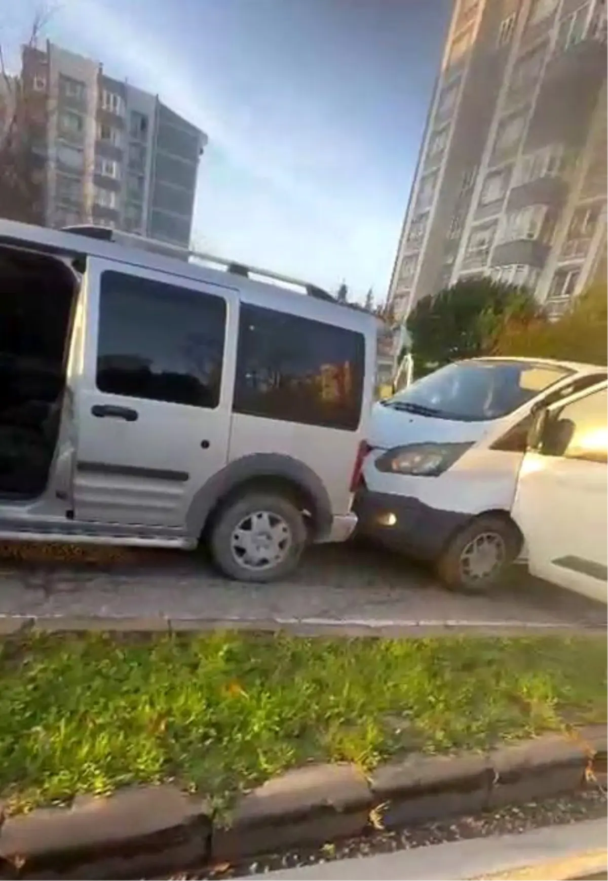 Tekirdağ'da Zincirleme Kaza: 1 Kişi Yaralandı