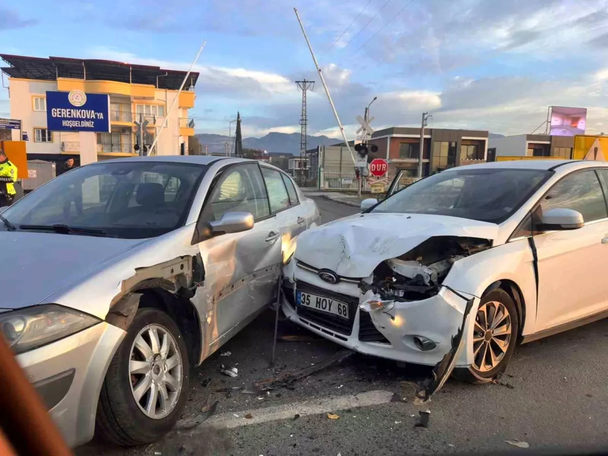 İncirliova'da Meydana Gelen Trafik Kazasında Bir Kişi Yaralandı.