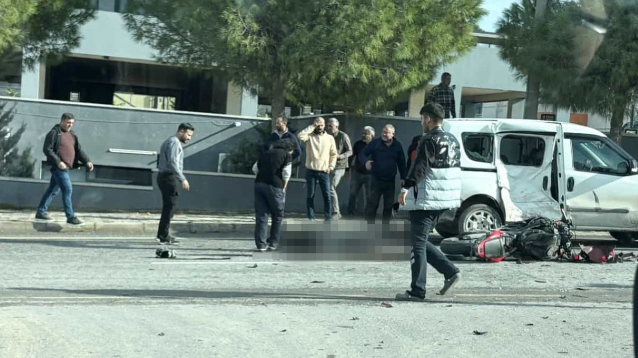 Çeşme'de trajik kaza: 2 kişi hayatını kaybetti.