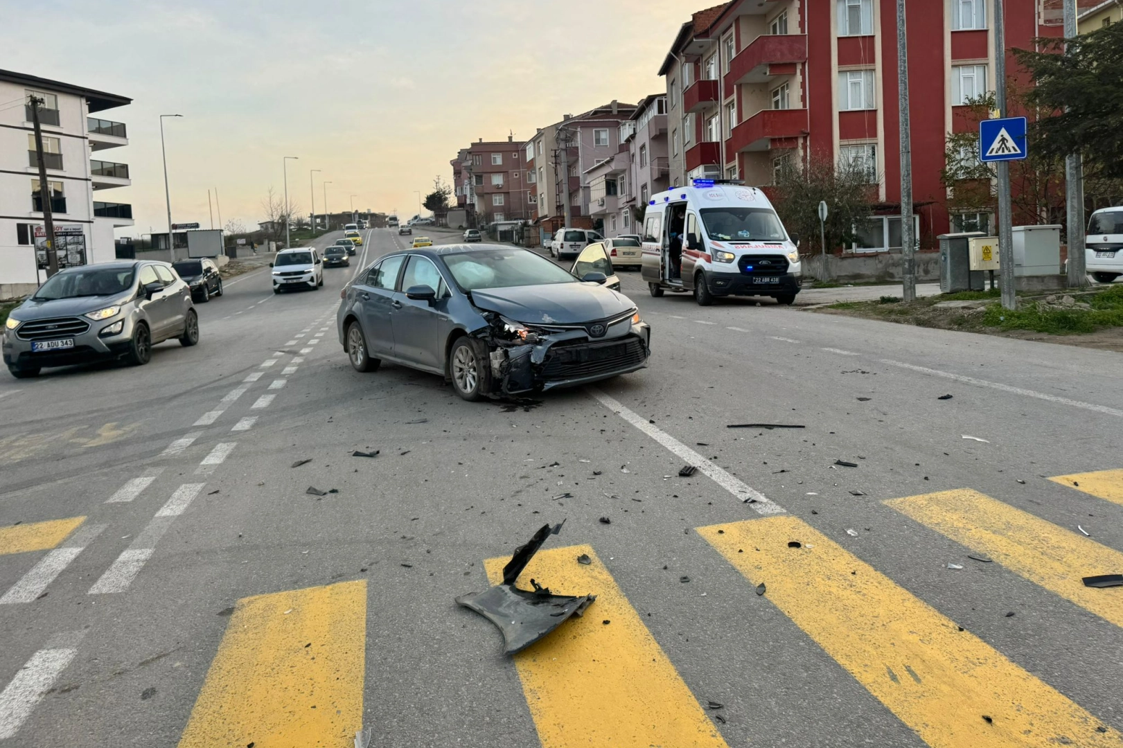 Kaza sonucu Edirne'de 2 kişi yaralandı.
