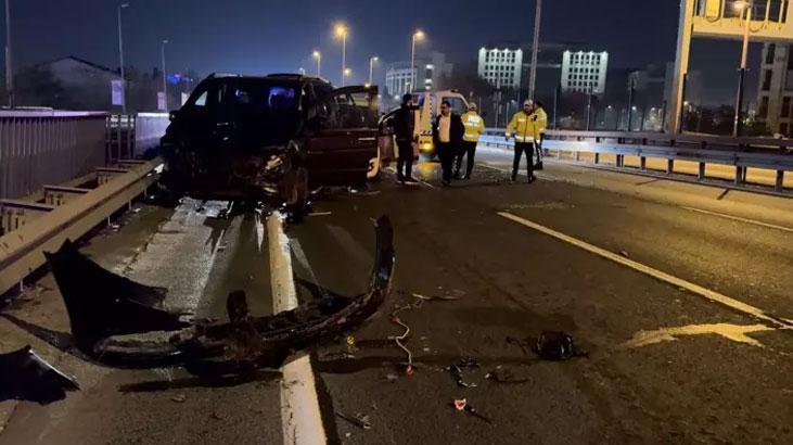 Şişli'de zincirleme trafik kazasında 2 kişi yaralı, durumu ağır olan 1 kişi.