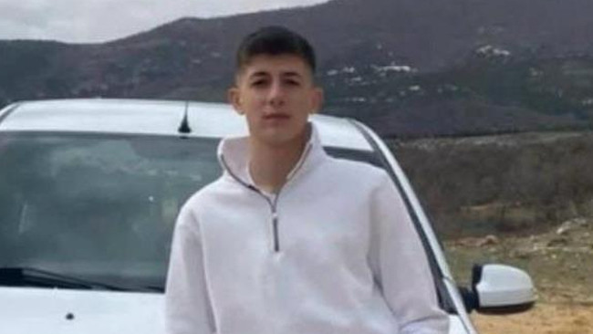 Trafik kazasında belediye başkanının oğlu ciddi şekilde yaralandı.