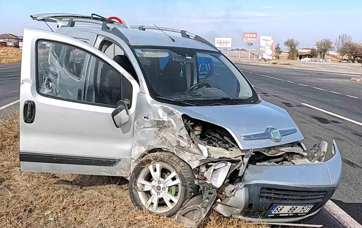 2 kişi Aksaray'da trafik kazası geçirdi.