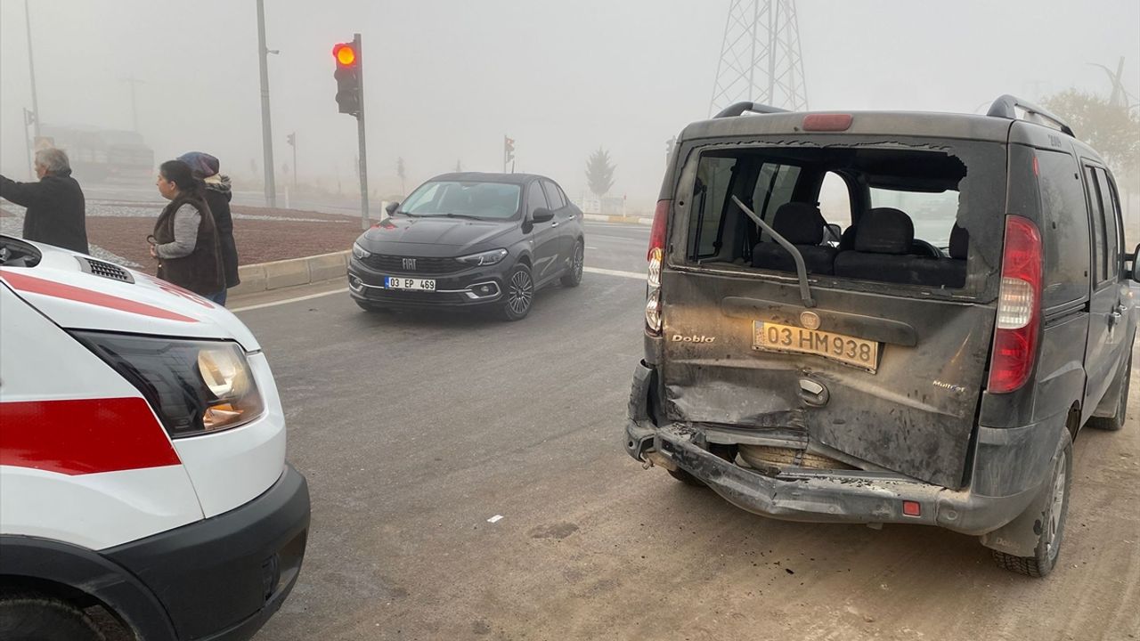 Afyon'da trafik kazası meydana geldi!