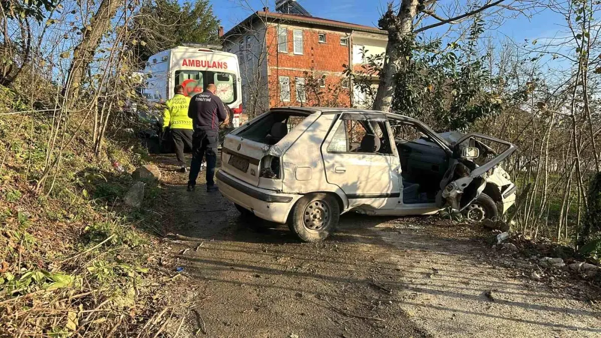 Ordu'da trafik kazası: Anne ile kızı yaralandı.