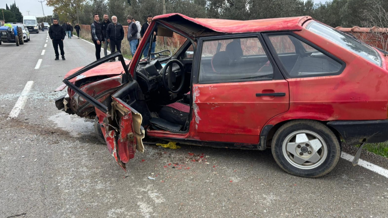 Balıkesir’de meydana gelen kaza sonucu 3 kişi yaralandı.