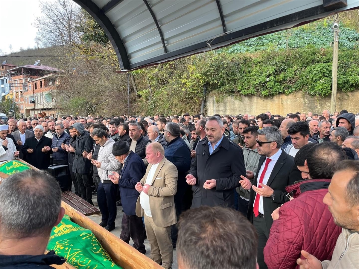 Ordu'da kaza sonucu vefat eden çift defnedildi.