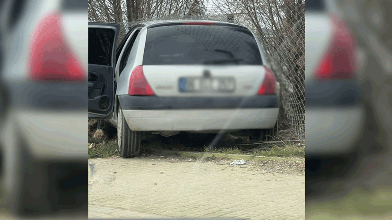 Eskişehir'de maddi zarara yol açan trafik kazası
