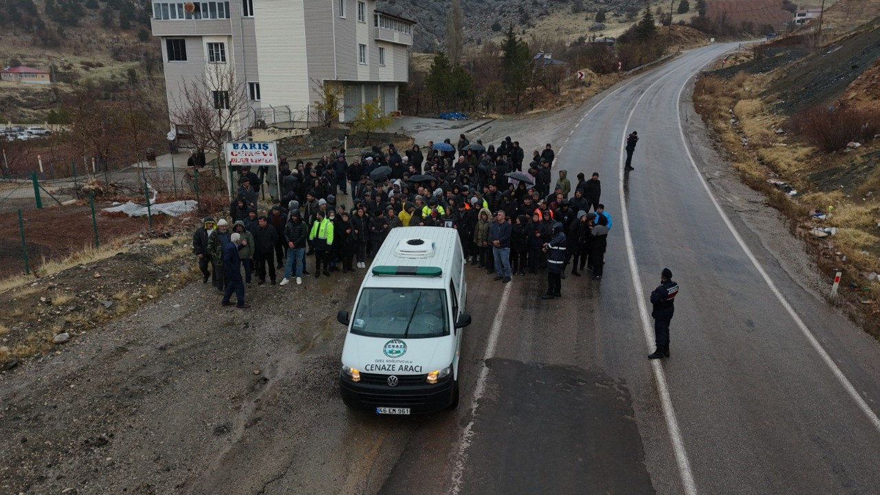Nurhak'ta kaza sonrası düzenlenen sessiz yürüyüş