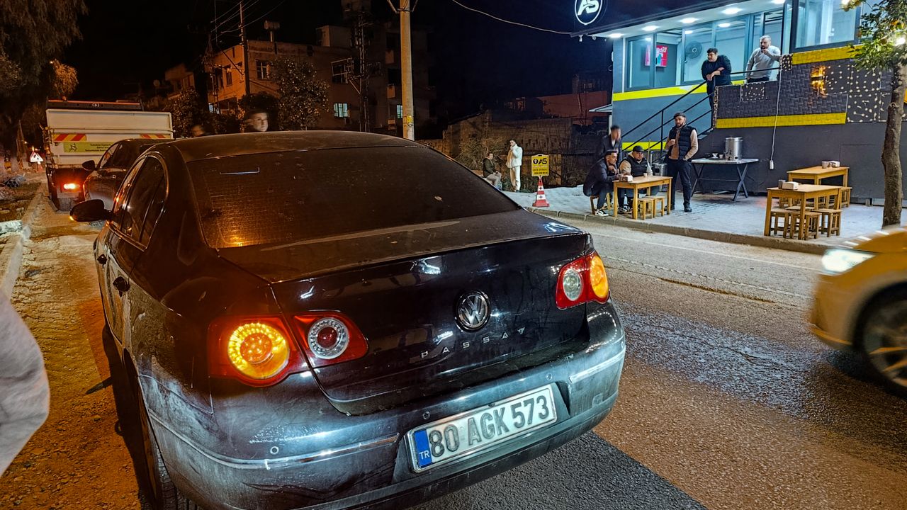 Adana'da ardışık kaza: 29 yaşındaki şoför öldü.