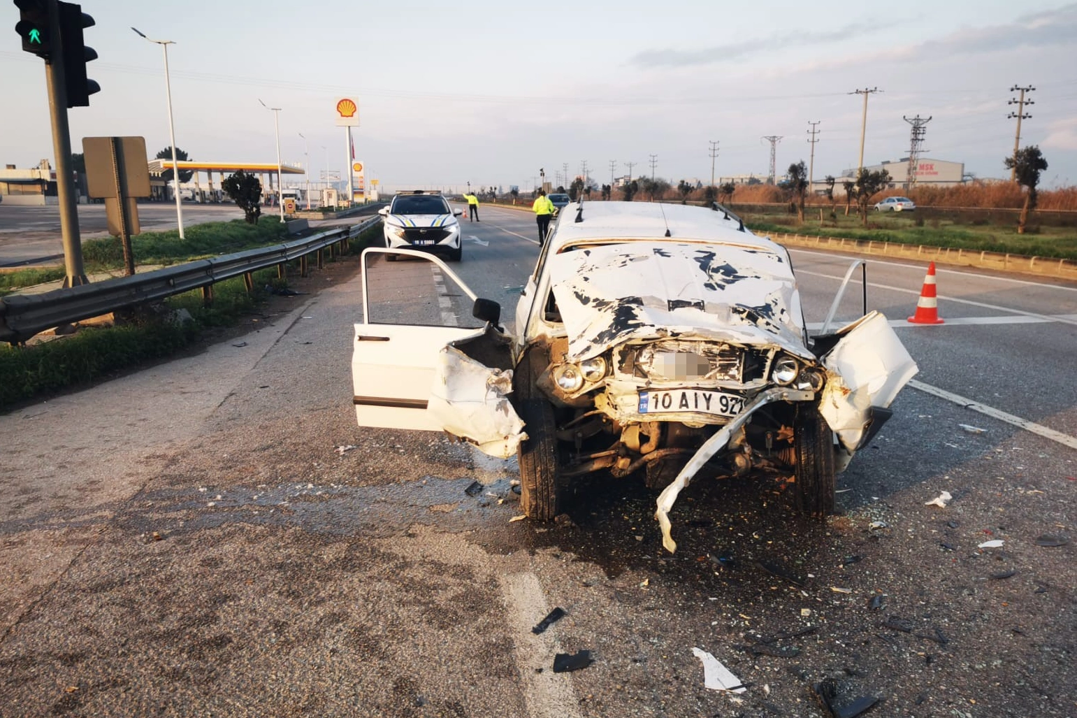 Karacabey'de trafik kazasında 15 yaşındaki bir çocuk hayatını kaybetti.