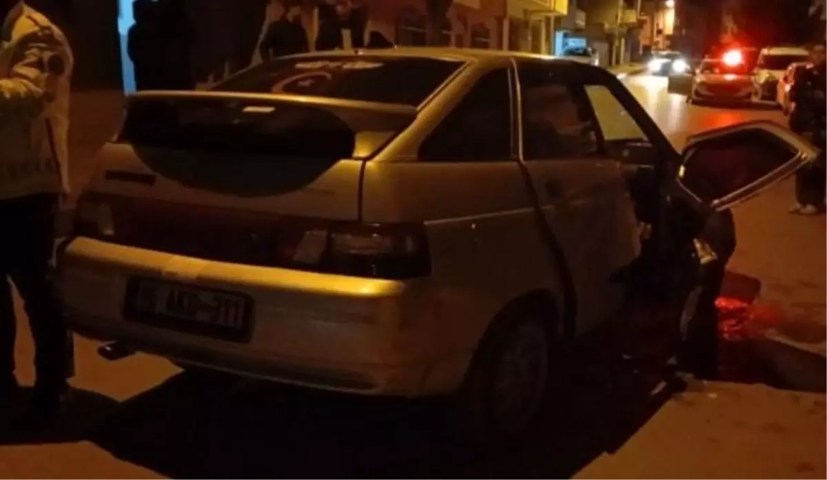 Bursa'da Trafik Olayı: 2 Kişi Yaralandı
