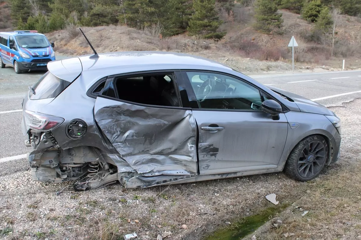 Kastamonu'da trafik olayı: 1 kişi hayatını kaybetti, 1 kişi yaralandı.