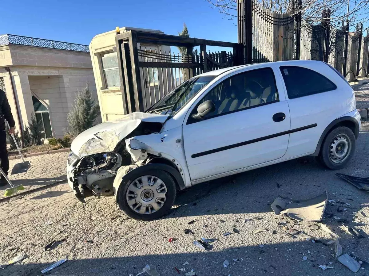 Elazığ'da Olan Trafik Kazasında 1 Kişi Yaralandı.
