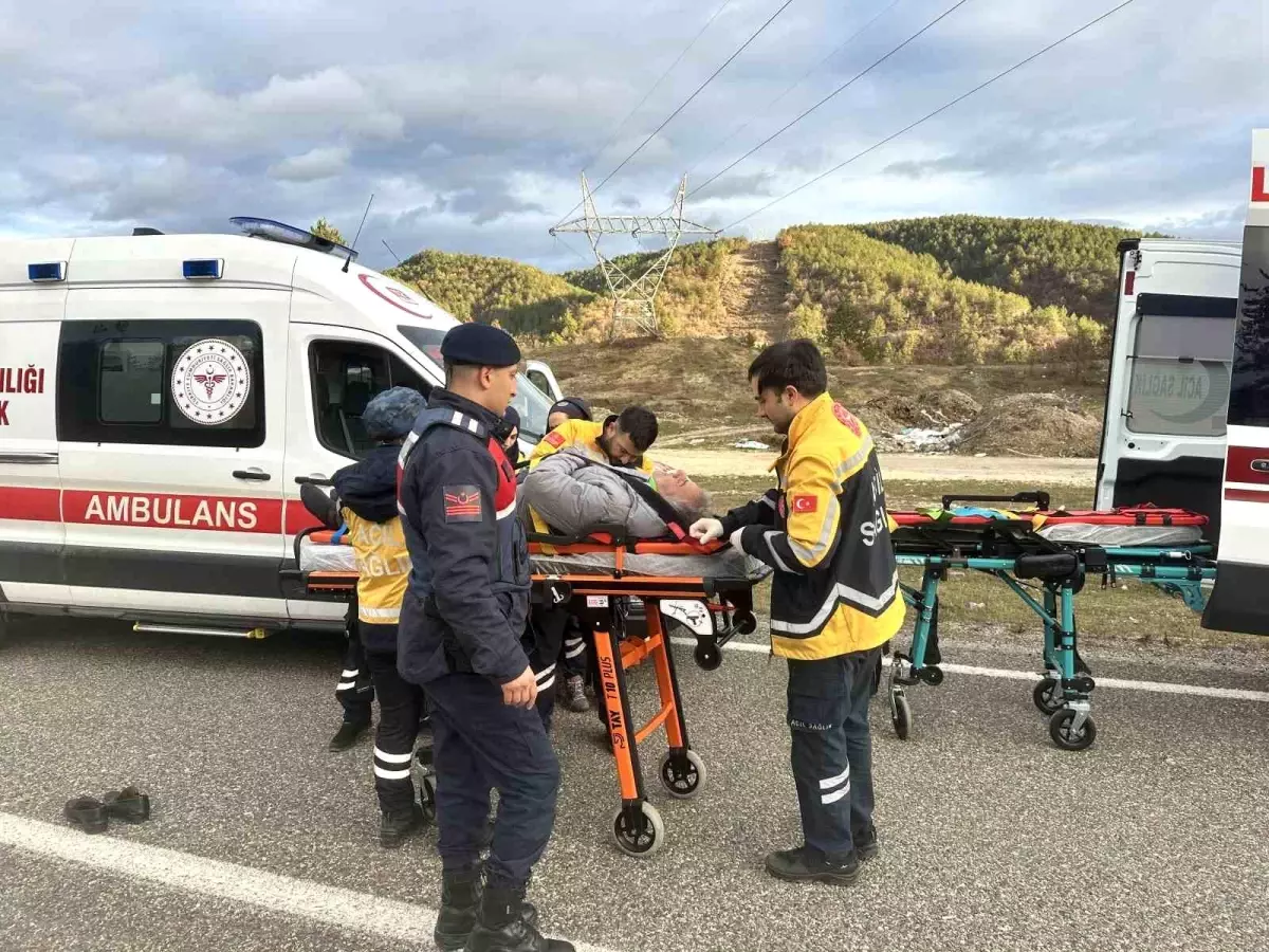 Kastamonu'da trafik kazasında bir kişi hayatını kaybetti, şoför gözaltına alındı.