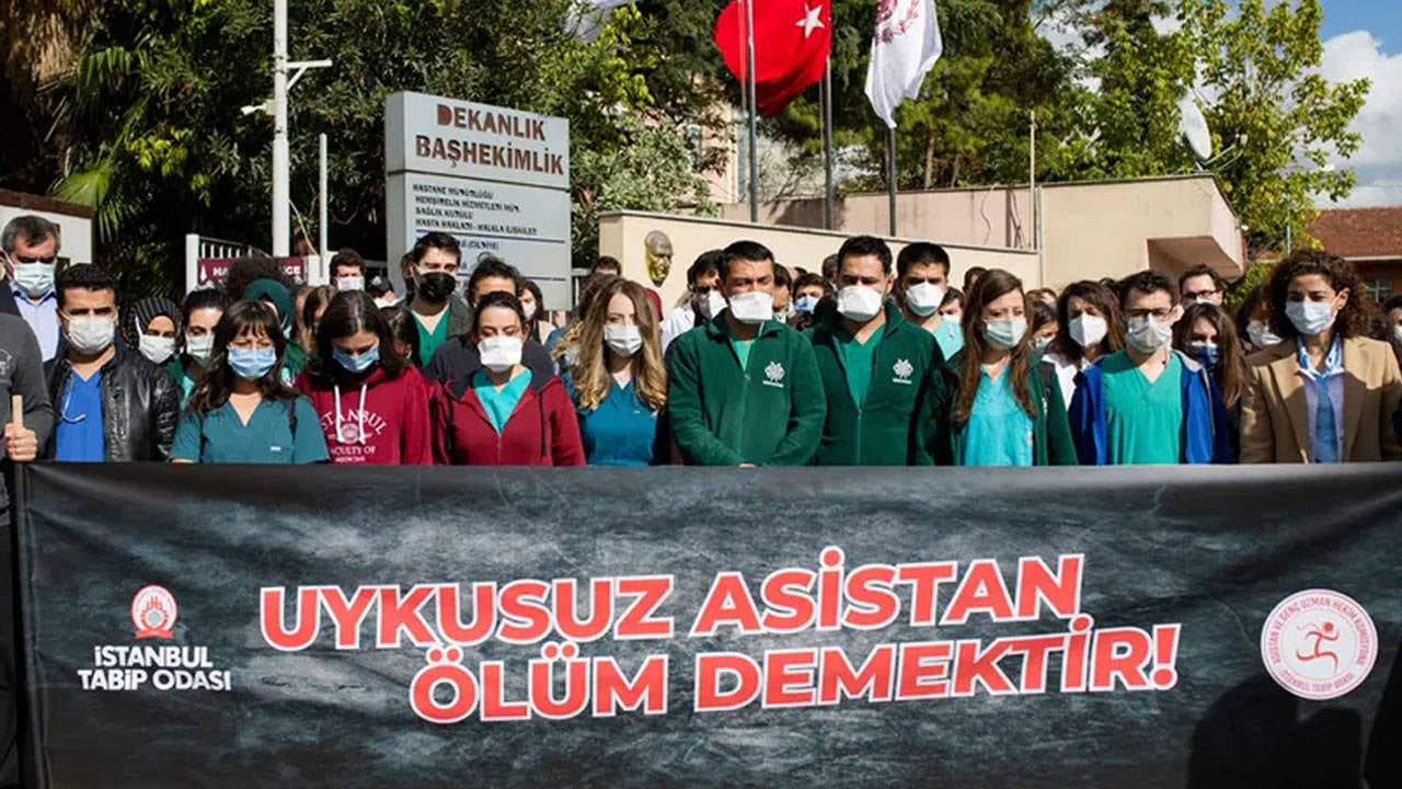 Kazada yaralanan kişi, 33 saatlik mesaiden sonra eve dönüyordu.