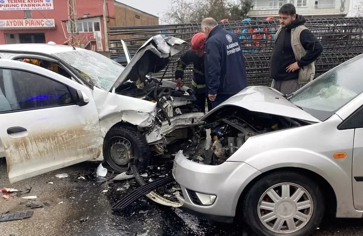 Samsun'da Ciddi Trafik Kaza: 6 Kişi Yaralandı