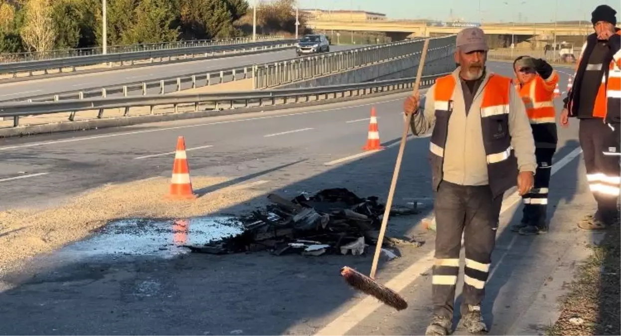 Başakşehir'de trafik kazası: 1 can kaybı ve 2 ağır yaralı var.