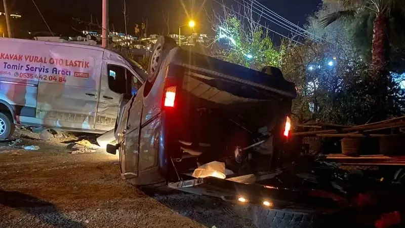 Bodrum'da kaza: Bir kişi hayatını kaybetti, iki kişi yaralandı.